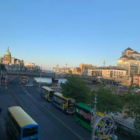 Centre Skyline Private Otel *