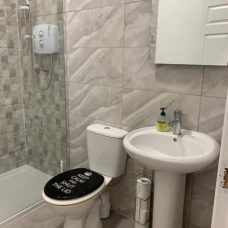 Centre Skyline Private Hotel